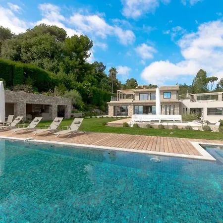 Вилла Chic With Private Pool And Daily Housekeeping