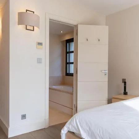 Chic With Private Pool And Daily Housekeeping * Антиб